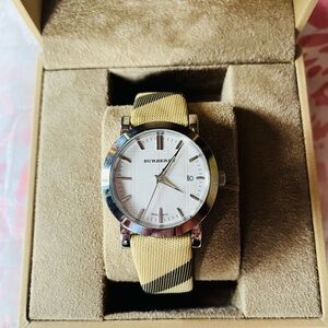 Burberry Beige and Silver Men's Watch